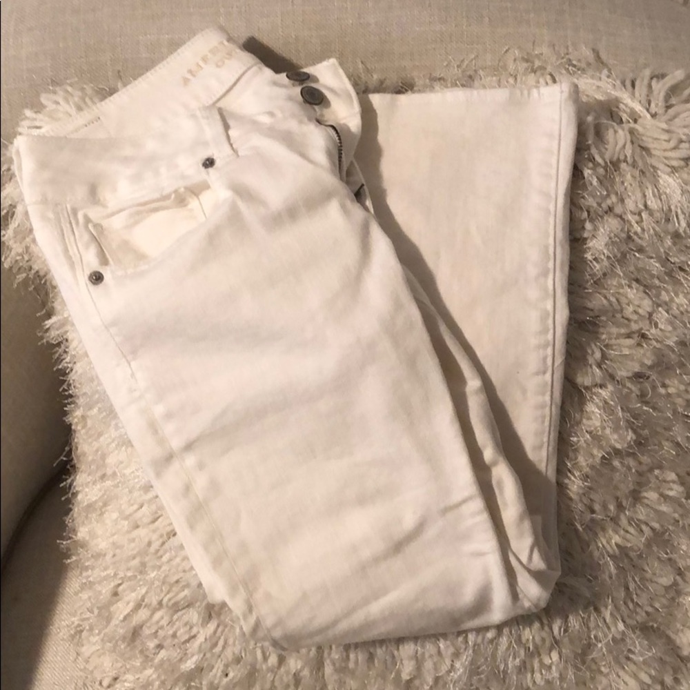 White Capri jeans from American eagle